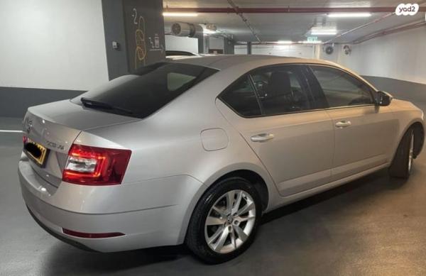 סקודה אוקטביה Ambition אוט' 1.0 (115 כ"ס) בנזין 2018 למכירה בכפר חסידים ב'