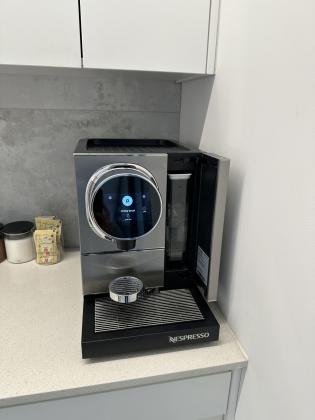 מכונת קפה לעסקים של נספרסו,