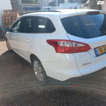 פורד פוקוס Trend סטיישן אוט' 1.6 (125 כ''ס) בנזין 2013 למכירה בכרמיאל