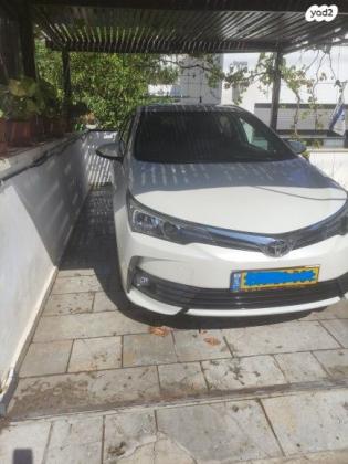 טויוטה קורולה Limited אוט' 1.6 (132 כ''ס) בנזין 2018 למכירה בקרית אתא