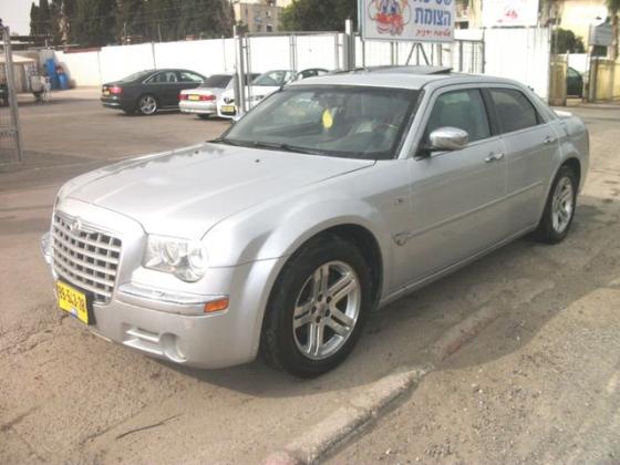 קרייזלר 300C LX אוט' 3.5 (249 כ''ס) בנזין 2006 למכירה בפארק תעשיות עמק חפר