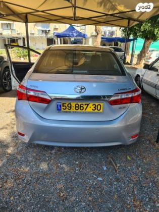 טויוטה קורולה Sun אוט' 1.6 (132 כ"ס) בנזין 2014 למכירה בפתח תקווה
