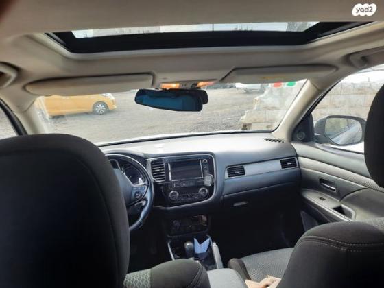 מיצובישי אאוטלנדר Instyle אוט' 7 מק' 2.0 (150 כ"ס) בנזין 2017 למכירה בירושלים