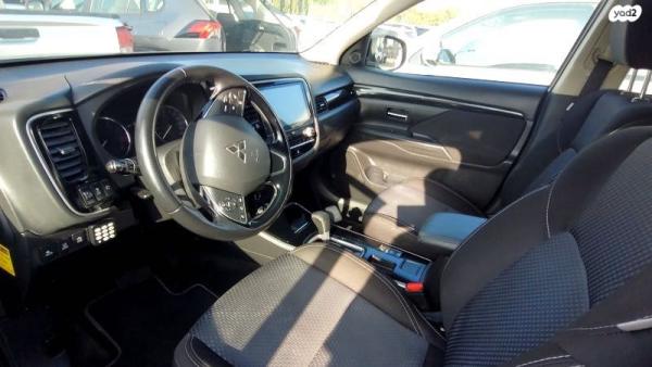 מיצובישי אאוטלנדר Intense אוט' 7 מק' 2.0 (150 כ"ס) בנזין 2020 למכירה בחדרה