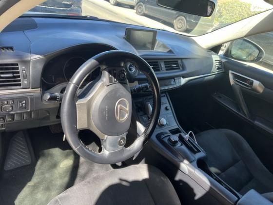 לקסוס CT200H Luxury הייבריד אוט' 1.8 (99 כ"ס) בנזין 2016 למכירה בלוד