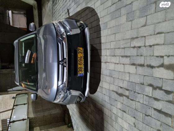 מיצובישי אאוטלנדר Instyle אוט' 7 מק' 2.0 (150 כ"ס) בנזין 2016 למכירה בירושלים