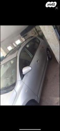 יונדאי i30CW Inspire סטיישן אוט' 1.6 (126 כ''ס) בנזין 2010 למכירה בפתח תקווה