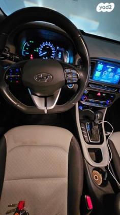 יונדאי איוניק Premium הייבריד אוט' 1.6 (141 כ"ס) בנזין 2018 למכירה בבת ים