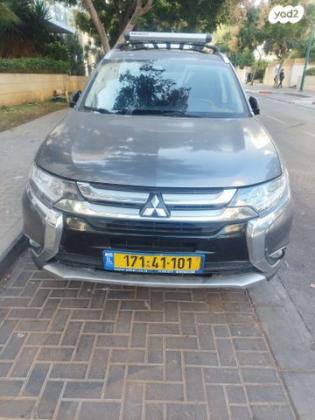 מיצובישי אאוטלנדר Premium אוט' 7 מק' 2.0 (150 כ''ס) בנזין 2018 למכירה בנתניה