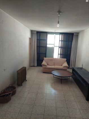 רבי שלמה יוסף גניחובסקי 24 (קרית הרצוג)