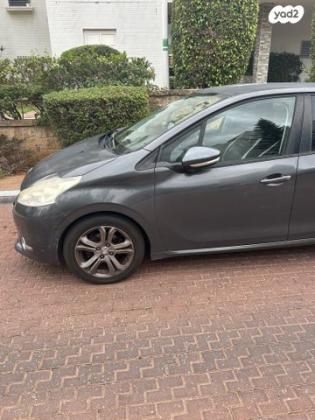 פיג'ו 208 Active אוט' 1.6 (120 כ"ס) בנזין 2014 למכירה בראשון לציון