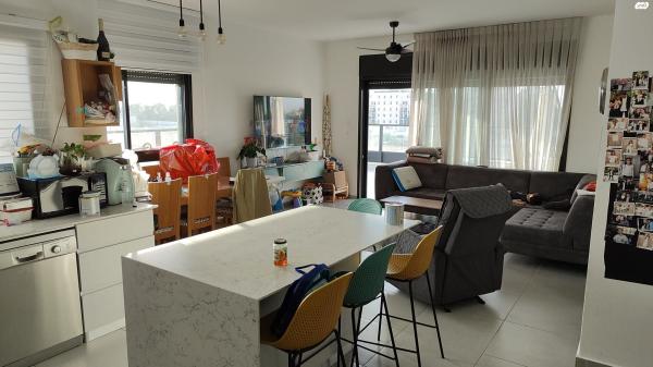 דניאל ינובסקי 17 (אבו טור)