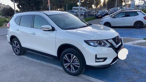 ניסאן אקס טרייל Acenta אוט' 7 מק' 1.3 (160 כ''ס) בנזין 2021 למכירה בירושלים