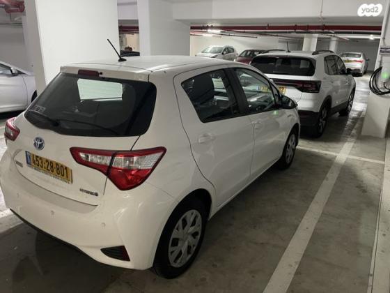 טויוטה יאריס הייבריד Eco אוט' 1.5 (73 כ''ס) בנזין 2018 למכירה במודיעין מכבים רעות