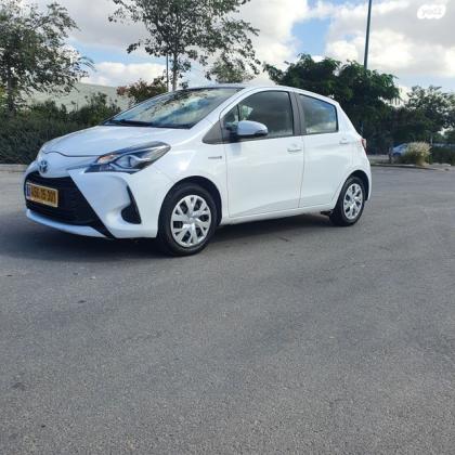טויוטה יאריס הייבריד Eco אוט' 1.5 (73 כ''ס) בנזין 2018 למכירה בנתניה