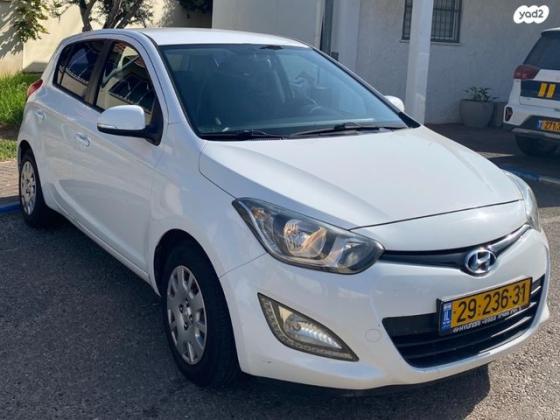 יונדאי i20 Insight אוט' 1.4 (100 כ"ס) בנזין 2014 למכירה בגדרה