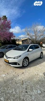 טויוטה אוריס הייבריד Sky TSS הייבריד אוט' 1.8 (99 כ"ס) בנזין 2017 למכירה במגדל העמק