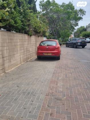 סיאט איביזה Reference אוט' 5 דל' 1.2 (105 כ''ס) בנזין 2013 למכירה בתל אביב יפו