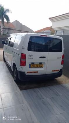 טויוטה פרואייס Medium אוט' דיזל 3 מק' 4 דל' 2.0 (177 כ"ס) דיזל 2020 למכירה באופקים