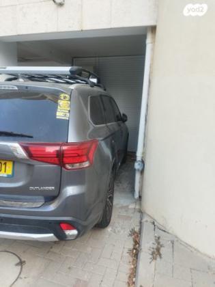 מיצובישי אאוטלנדר Premium אוט' 7 מק' 2.0 (150 כ''ס) בנזין 2018 למכירה בנתניה