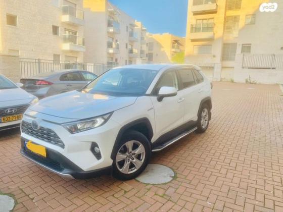 טויוטה RAV4 הייבריד E-xperience הייבריד 5 דל' אוט' 2.5 (178 כ''ס) בנזין 2019 למכירה במודיעין מכבים רעות