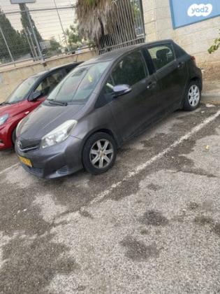 טויוטה יאריס Sol אוט' 1.3 (99 כ"ס) בנזין 2012 למכירה בצור הדסה