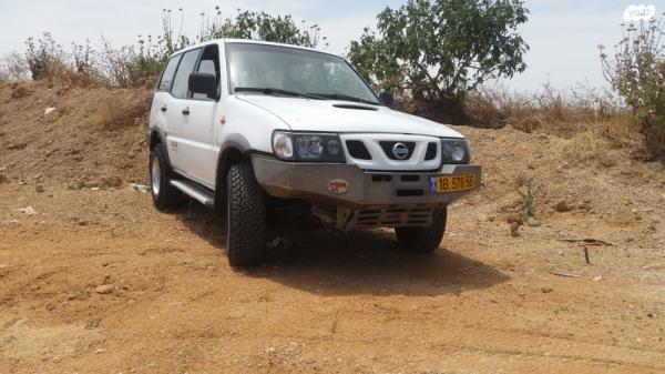 ניסאן טראנו ארוך 4X4 SR ידני דיזל 2.7 (125 כ''ס) דיזל 2004 למכירה באשדוד