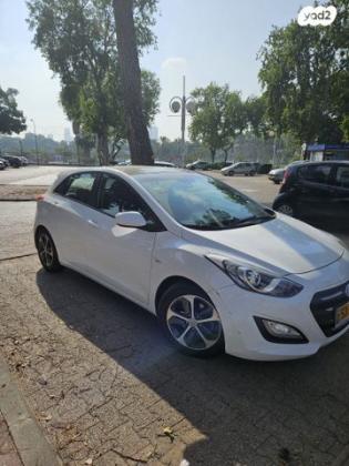 יונדאי i30 Premium אוט' 1.6 (135 כ''ס) בנזין 2016 למכירה בתל אביב יפו