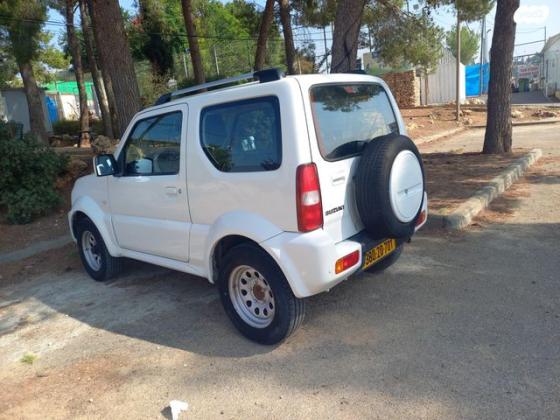 סוזוקי ג'ימני 4X4 GLX אוט' 1.3 (85 כ''ס) בנזין 2018 למכירה בכפר סבא
