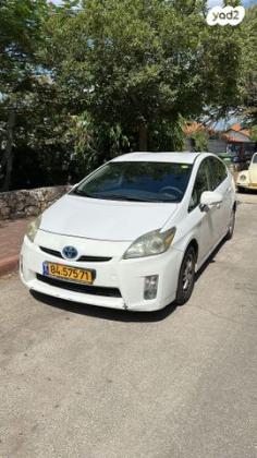 טויוטה פריוס GLI הייבריד אוט' 1.8 (99 כ"ס) בנזין 2010 למכירה בכוכב יאיר u002F צור יגאל