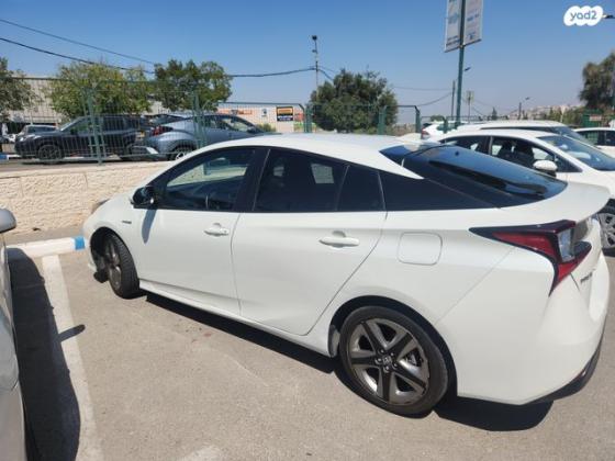 טויוטה פריוס הייבריד אוט' 1.8 (98 כ''ס) בנזין 2016 למכירה במודיעין מכבים רעות