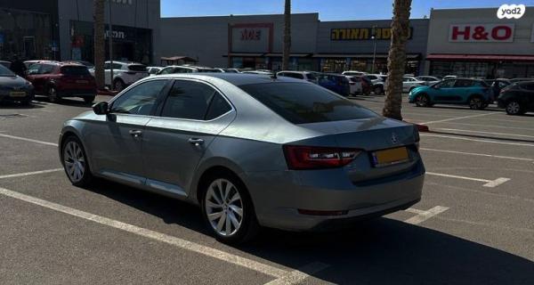 סקודה סופרב (עד 2019) Style אוט' 1.8 (180 כ''ס) בנזין 2018 למכירה בבאר שבע