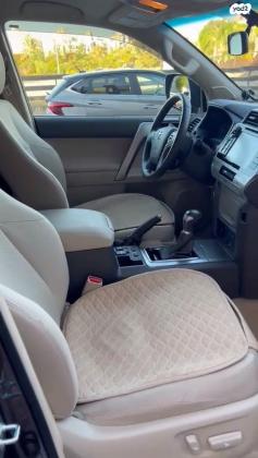 טויוטה לנד קרוזר ארוך 4X4 Select אוט' דיזל 7 מק' 2.8 (177 כ"ס) דיזל 2019 למכירה בחולון