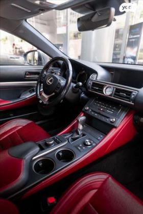 לקסוס RC RC200T F-Sport קופה אוט' 2.0 (245 כ"ס) בנזין 2017 למכירה בפתח תקווה