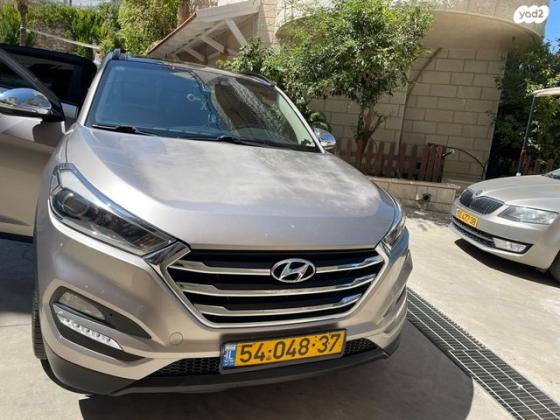 יונדאי טוסון Supreme אוט' בנזין 2.0 (155 כ''ס) בנזין 2016 למכירה בנצרת