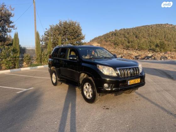 טויוטה לנד קרוזר ארוך 4X4 Select AC אוט' דיזל 7 מק' 3.0 (190 כ''ס) דיזל 2013 למכירה ברומאנה