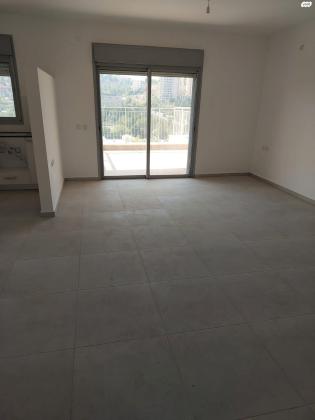 אדמונד סחייק 1 (נוה יעקב)