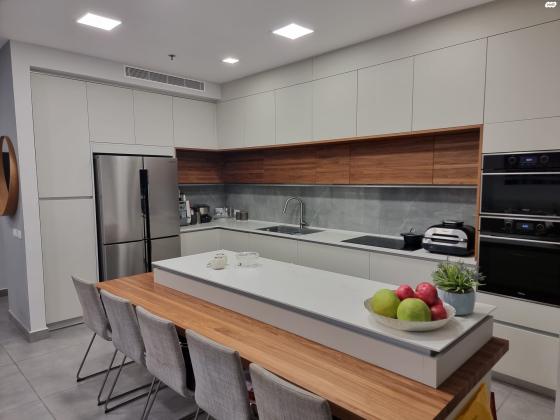 שדרות ירושלים 16 (הקריה)