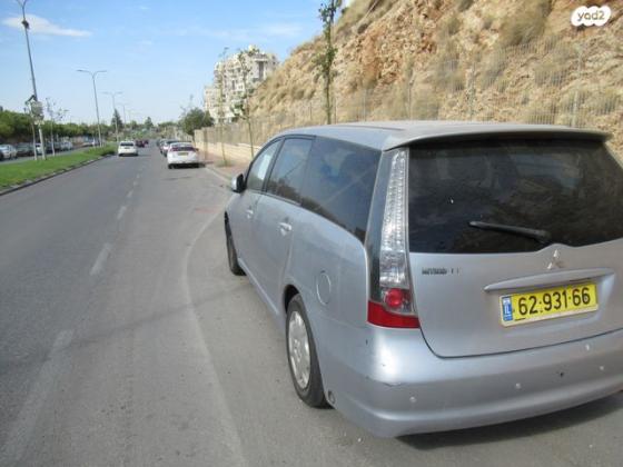 מיצובישי גרנדיס Executive אוט' 2.4 (165 כ"ס) בנזין 2009 למכירה במודיעין עילית