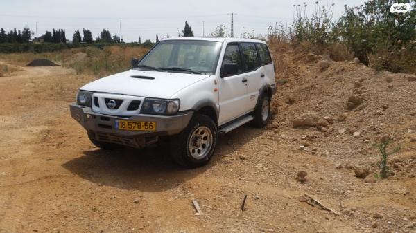 ניסאן טראנו ארוך 4X4 SR ידני דיזל 2.7 (125 כ''ס) דיזל 2004 למכירה באשדוד