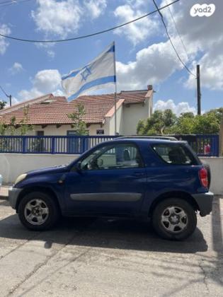 טויוטה RAV4 קצר 4X4 STD אוט' 2.0 (150 כ''ס) [2001-2006] בנזין 2003 למכירה בהחותרים