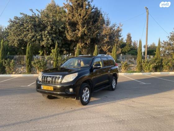 טויוטה לנד קרוזר ארוך 4X4 Select AC אוט' דיזל 7 מק' 3.0 (190 כ''ס) דיזל 2013 למכירה ברומאנה