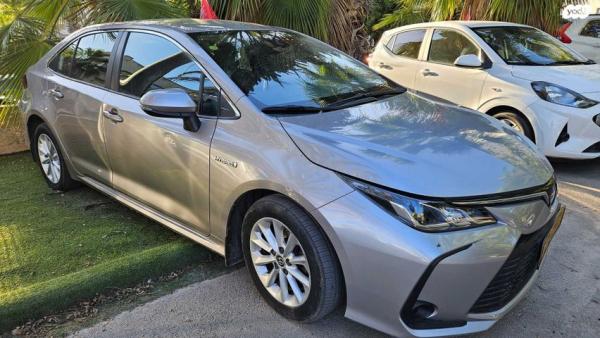 טויוטה קורולה הייבריד Sun סדאן אוט' 1.8 (98 כ''ס) בנזין 2020 למכירה בירושלים