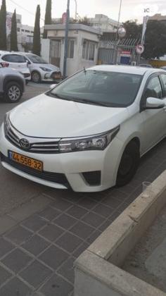 טויוטה קורולה Sun אוט' 1.6 (132 כ"ס) בנזין 2015 למכירה בנתניה