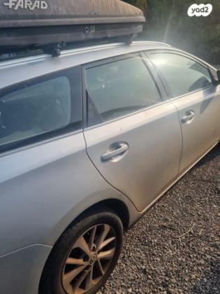 טויוטה אוריס הייבריד TS סטיישן הייבריד אוט' 1.8 (99 כ"ס) בנזין 2015 למכירה במודיעין מכבים רעות