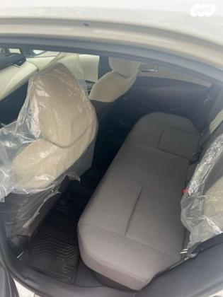 טויוטה קורולה הייבריד Limited סדאן אוט' 1.8 (98 כ''ס) בנזין 2022 למכירה בבאר שבע