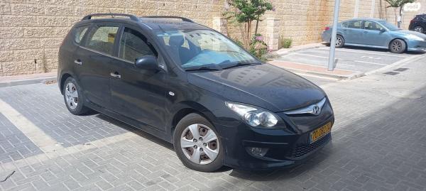 יונדאי i30CW Inspire סטיישן אוט' 1.6 (126 כ''ס) בנזין 2011 למכירה בחריש