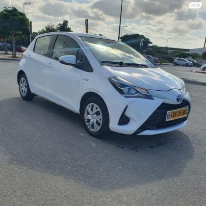 טויוטה יאריס הייבריד Eco אוט' 1.5 (73 כ''ס) בנזין 2018 למכירה בנתניה