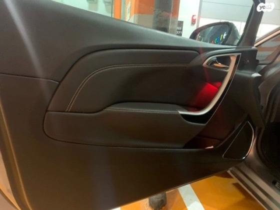 אופל אסטרה GTC Sport קופה אוט' 1.4 (140 כ"ס) בנזין 2014 למכירה בתל אביב יפו