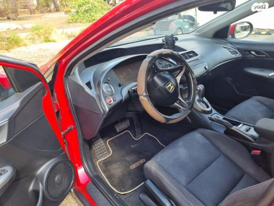 הונדה סיוויק האצ'בק החדשה Comfort אוט' 1.8 (140 כ''ס) בנזין 2011 למכירה בבית השיטה